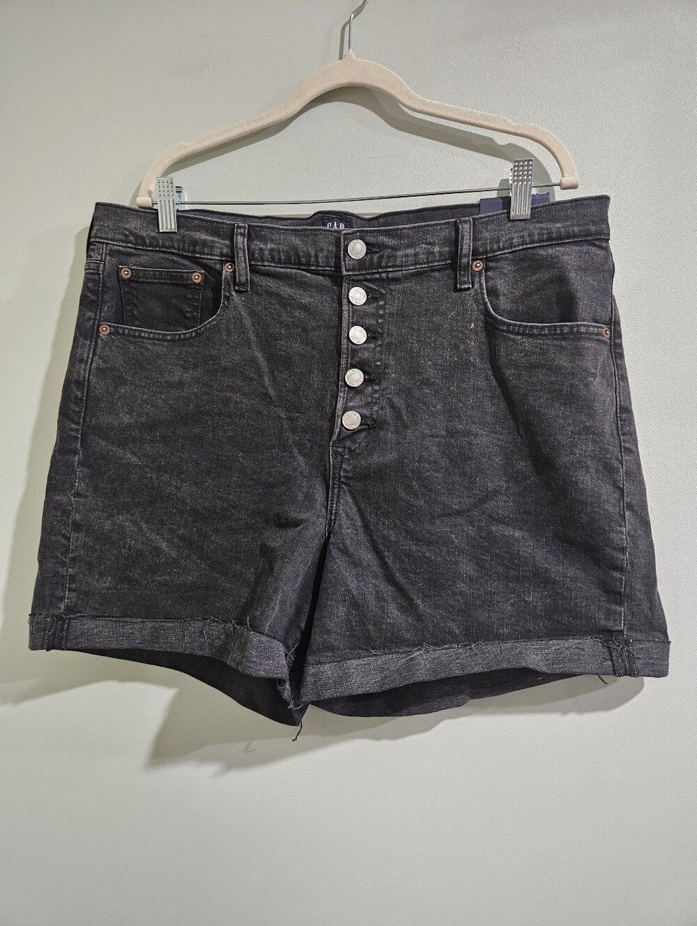 Gap High Rise 4 Inch Denim Shorts Size 33 Tall
